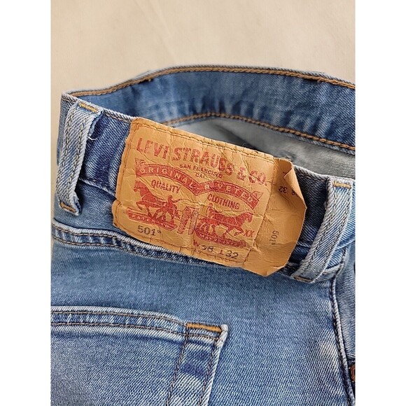 Levis 501 Jeans Mens 38x31 Button Fly Straight Stretch Medium Blue High Rise EUC - Picture 12 of 13